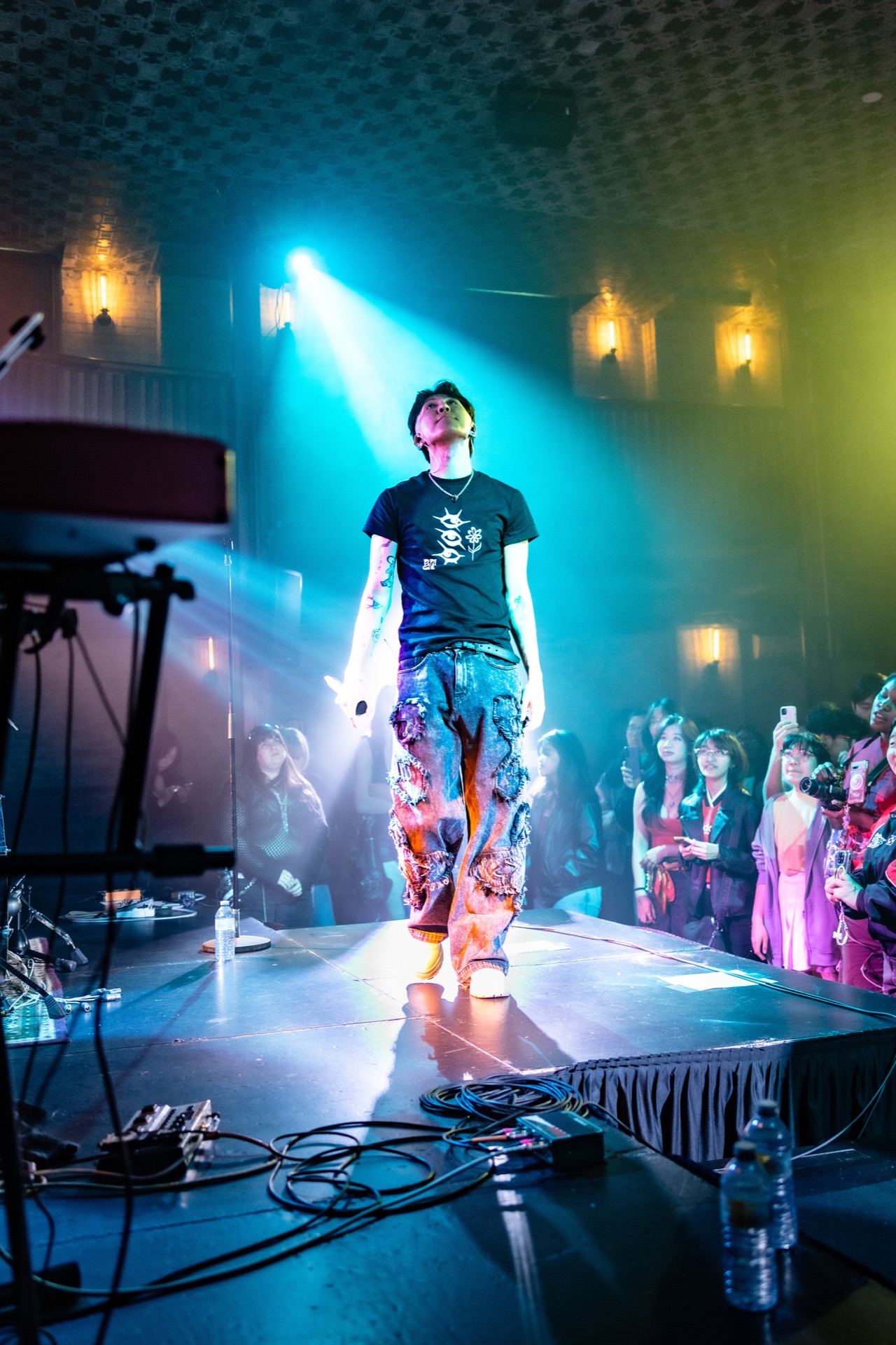 Concert photography — frame 33
