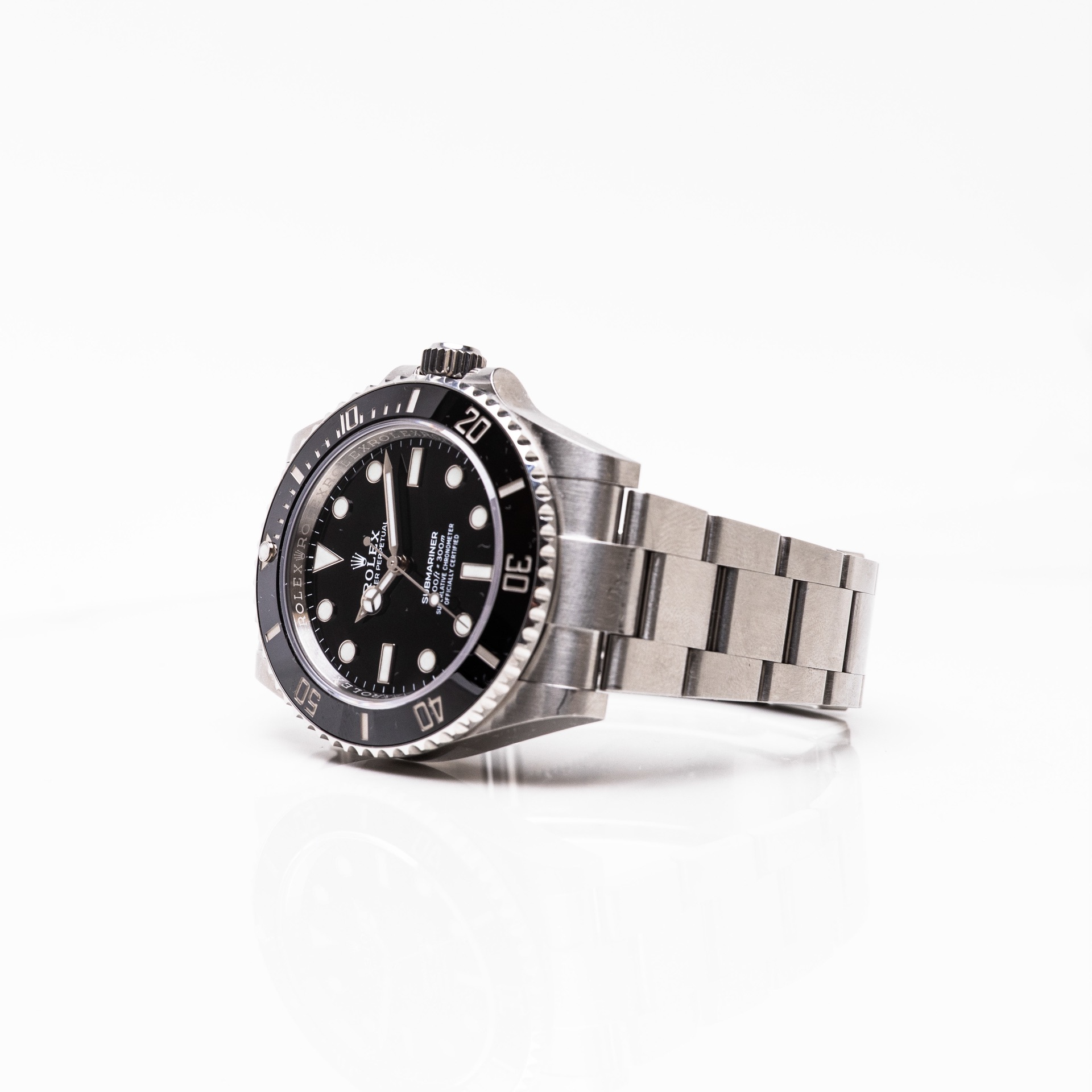 Watch and jewelry campaign photography — frame 30